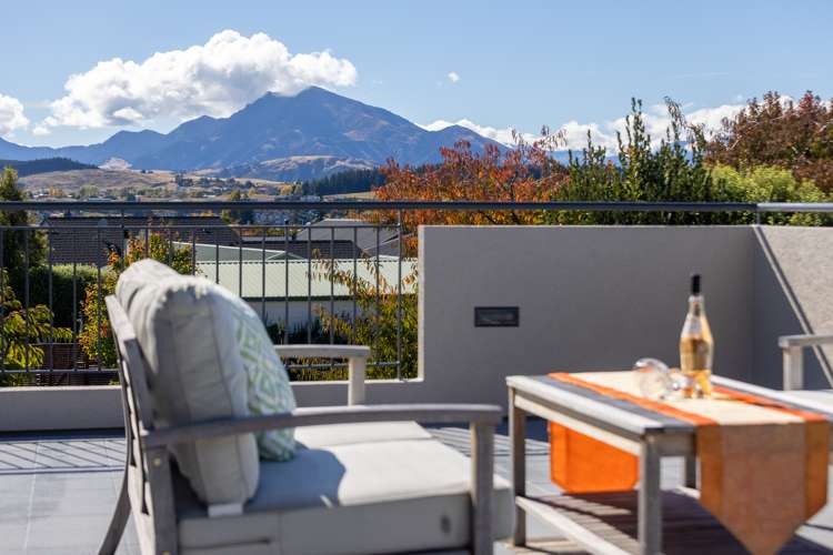 83 Meadowstone Drive Wanaka_32