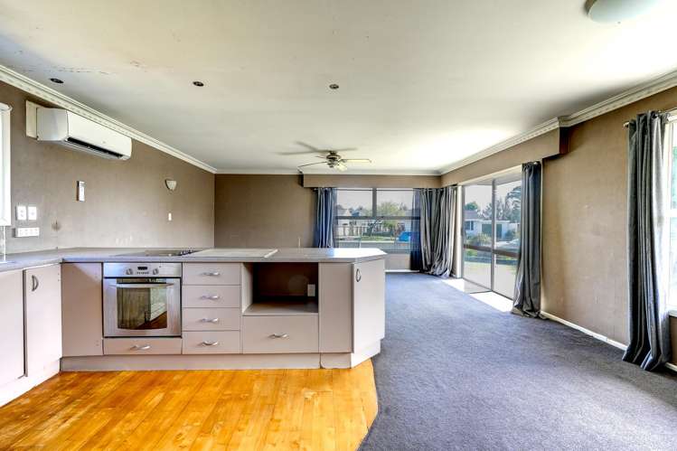 5 Leonard Place Dinsdale_2