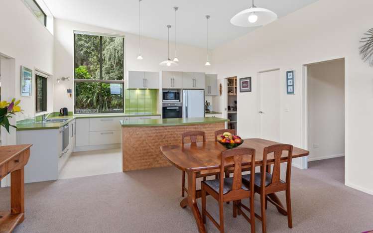 142 Huia Street Waikanae_17