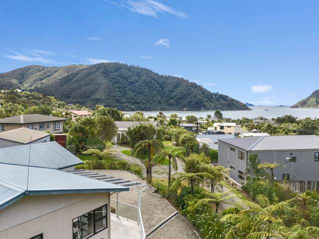 Views, Space & the Okiwi Bay Lifestyle