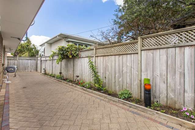 1/2 Roskill Way Three Kings_4