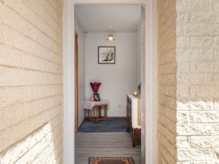 12 Carters Road Aranui_3