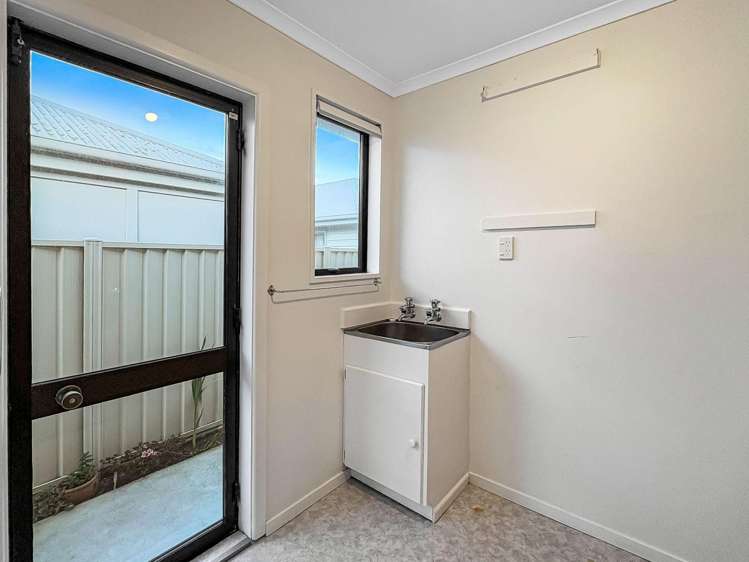 1/11 Sylvia St Parklands_11