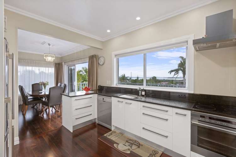 229 Te Atatu Road Te Atatu South_6