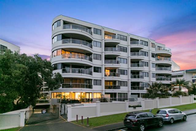 GD/175 Hurstmere Road Takapuna_1