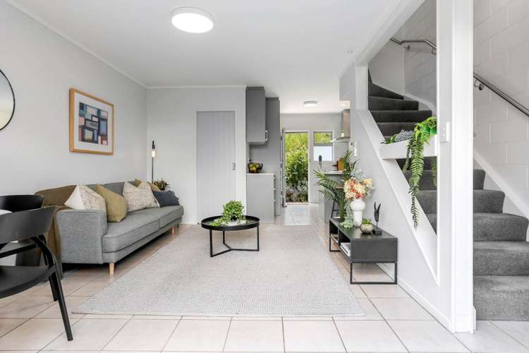 9/10 George Street Mount Eden_13