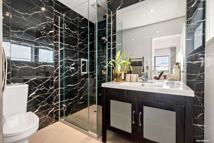 1/86 Seaview Road Castor Bay_11