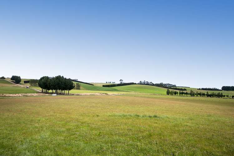 667 Paisley Road Clinton and Surrounds_11