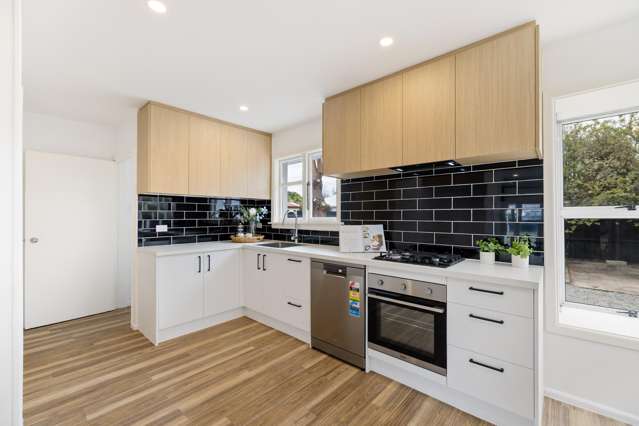63 Bassett Street Burwood_2