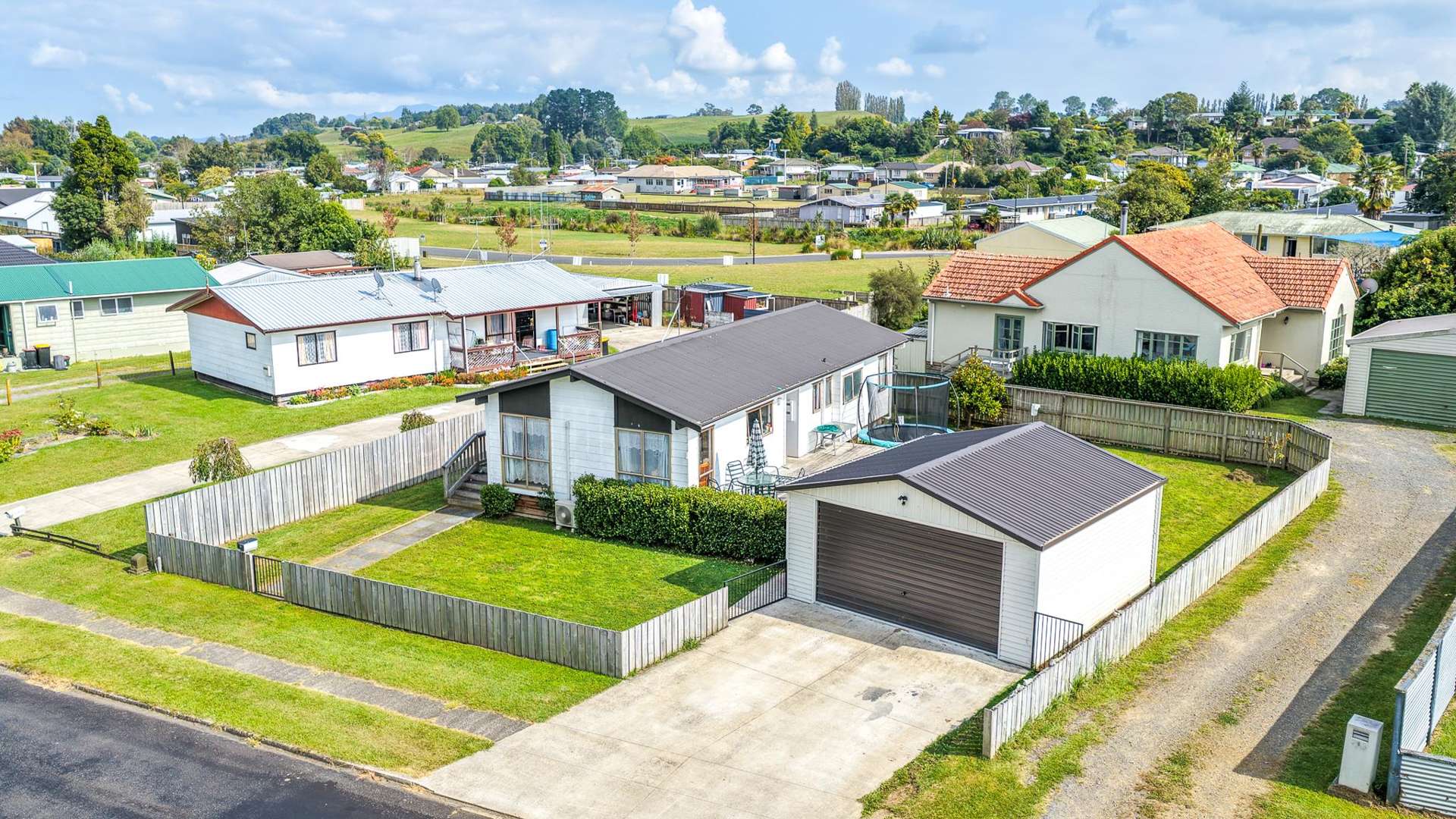 1 & 1a Myrtle Grove Putaruru_0