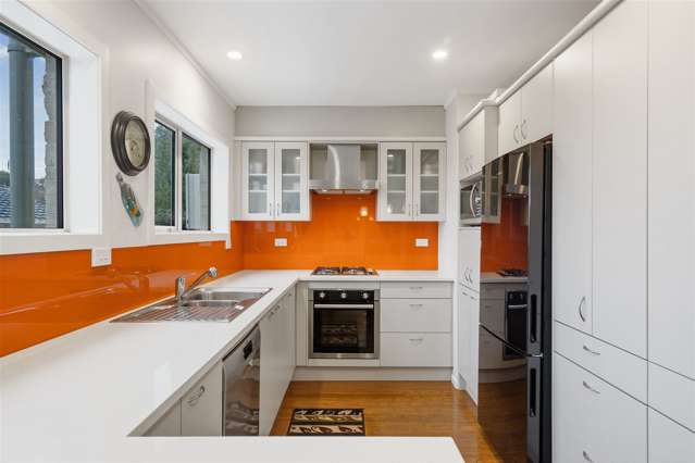 2/1 Serrita Avenue Sunnyhills_3