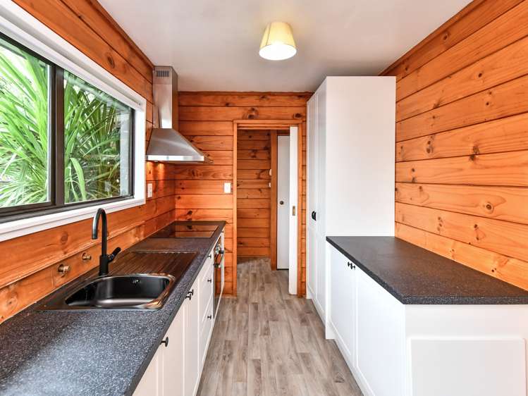 13 Riserra Drive Ranui_5