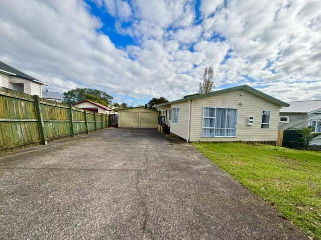 6A Brandon Road Glen Eden_1