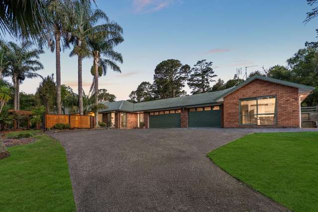 FOREVER LIFESTYLE HOME WITH MINOR NEAR THE BAYS