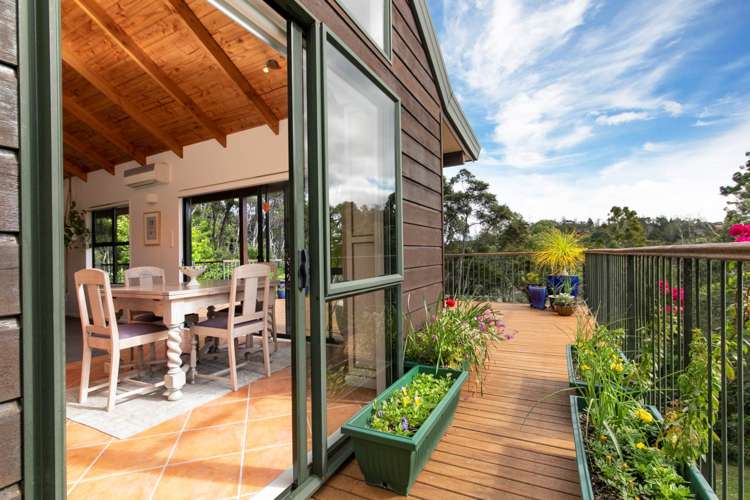 10 Aydon Road Titirangi_11