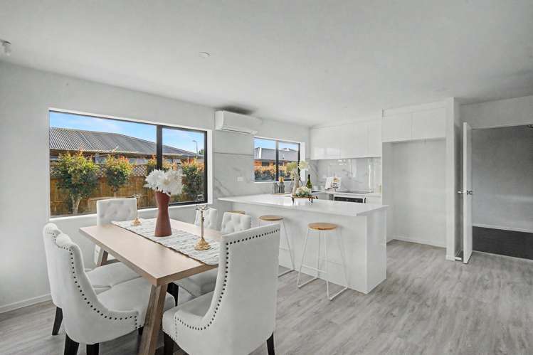 27 Robertson Road_4