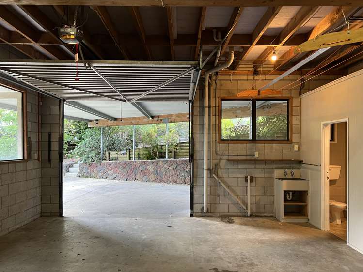 60a Beach Road Mellons Bay_21