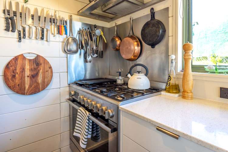 8 Whakarite Road Ostend_5