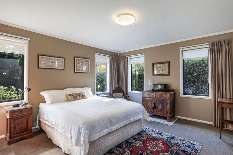 32 Awanui Drive Waikanae_16