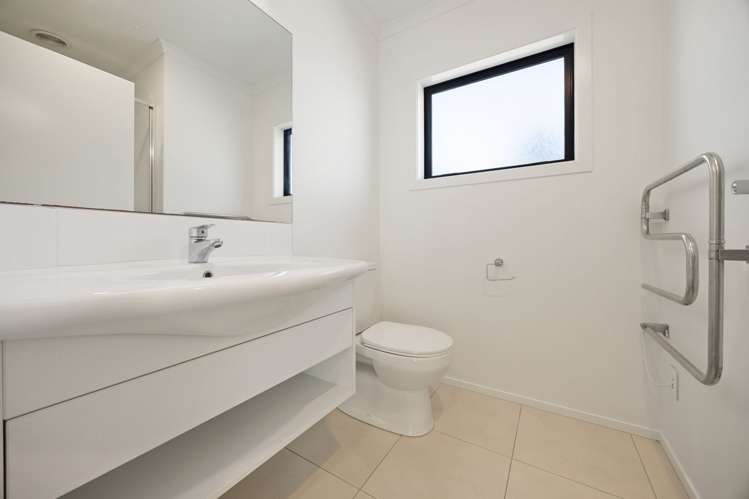2/3 Manning Street Hamilton Central_7