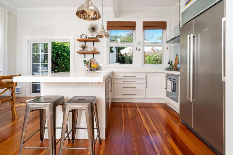 119 Eden Street Island Bay_22