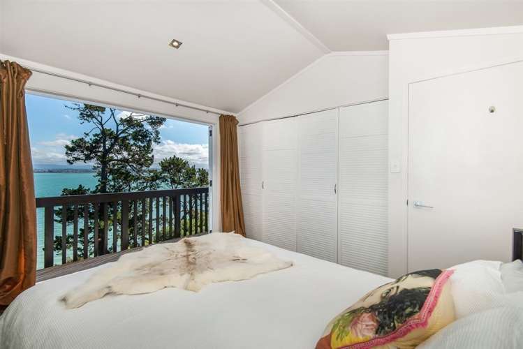 2/32 Jacaranda Avenue Beach Haven_24