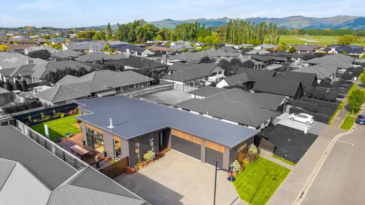 13 Russ Drive Lincoln_28