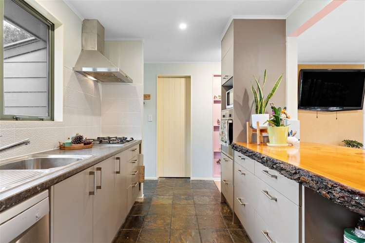 9 Kowhai Grove Featherston_8