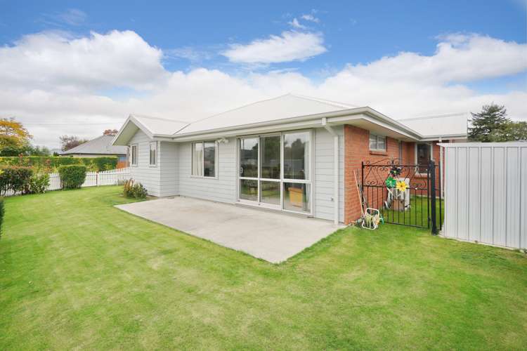 2 Sealy Place Bryndwr_15