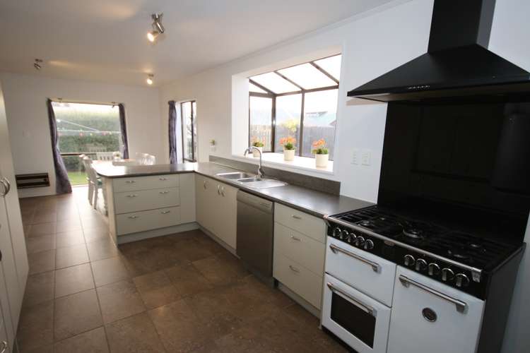 48 Catherwood Avenue Allenton_5