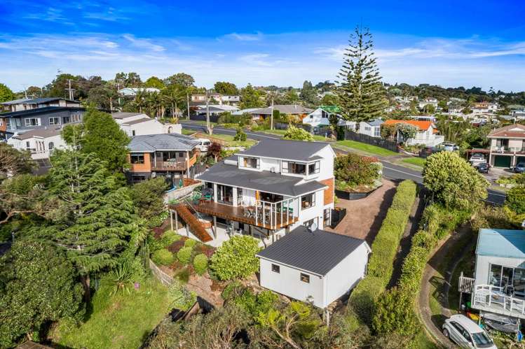 17 Hadfield Street Beach Haven_13