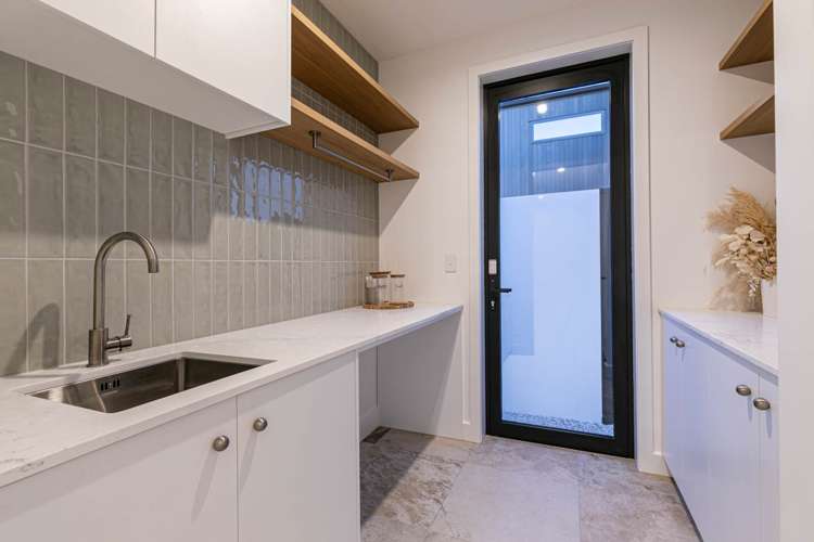 32d Isobel Road Greenhithe_30