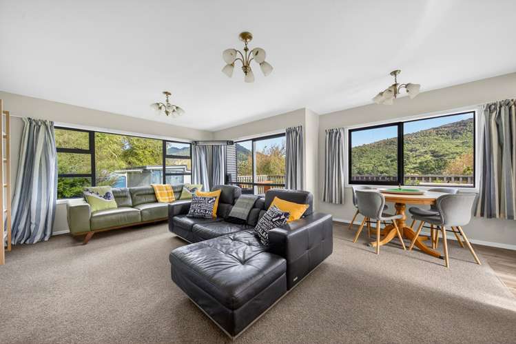 5528 Masterton Castlepoint Road Castlepoint_6