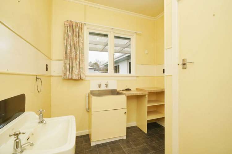 460 North Road Waikiwi_11