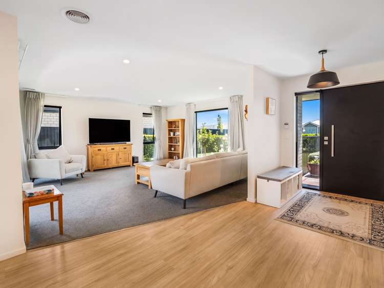 8 Whitehorn Drive Lincoln_9