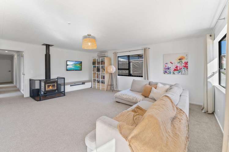 1a Lord Auckland Road Wakefield_5