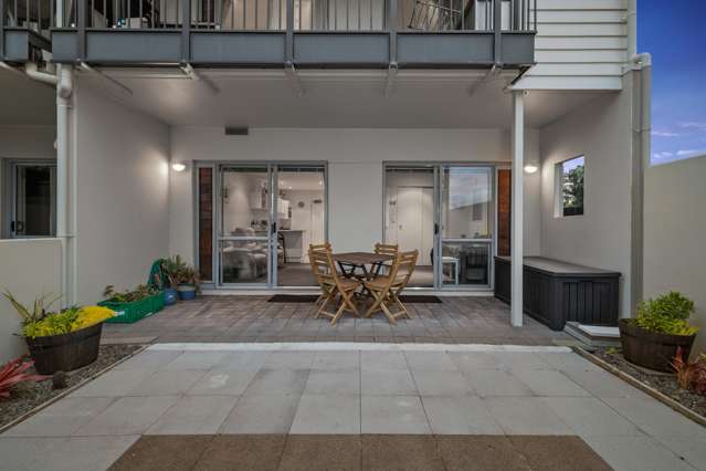 A1/71 Spencer Road Oteha_1