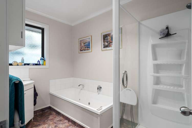 7 Kakenga Road Stoke_16