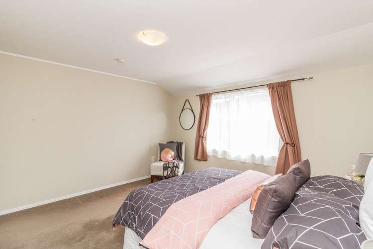 2/4 Ipswich Grove Wainuiomata_12