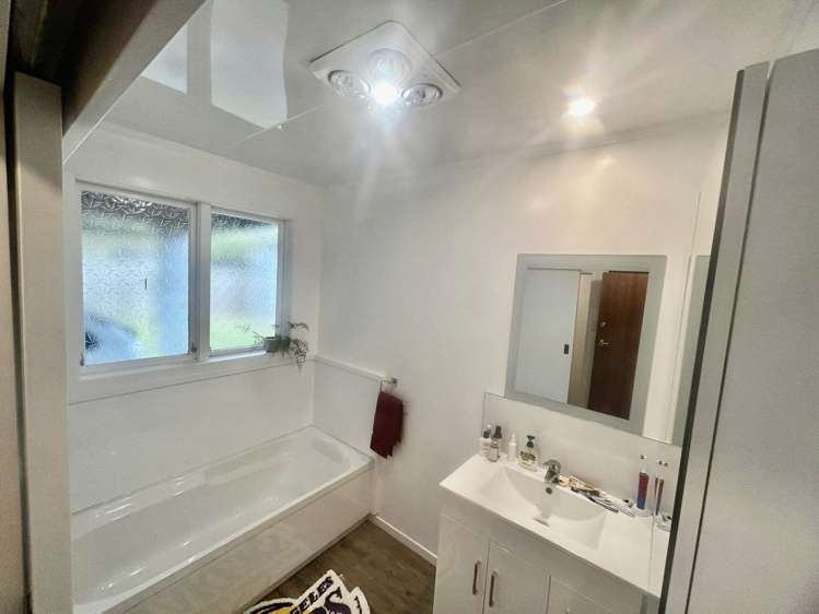 29 Hunter Street Dannevirke_11