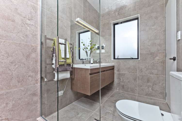 78 Colonial Drive Silverdale_15