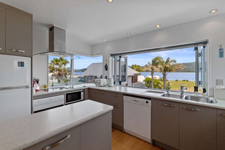 140 Vista Paku Pauanui_3