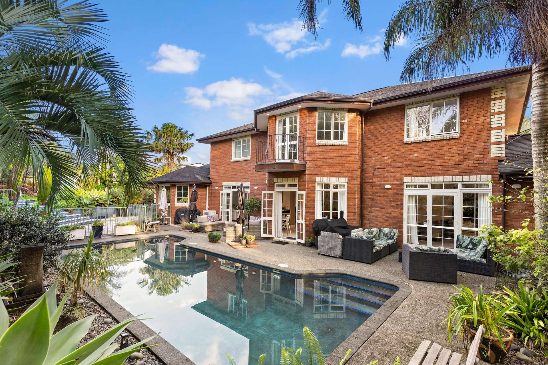 32 Oakford Park Crescent Greenhithe_0