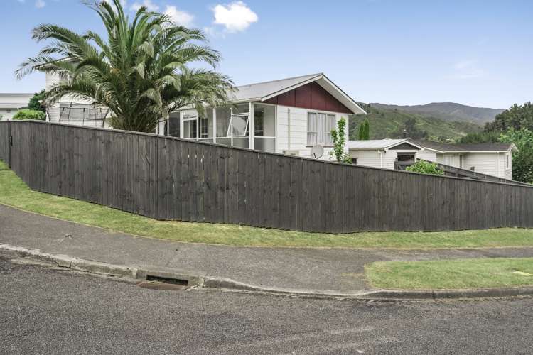 2 Ely Grove Wainuiomata_22