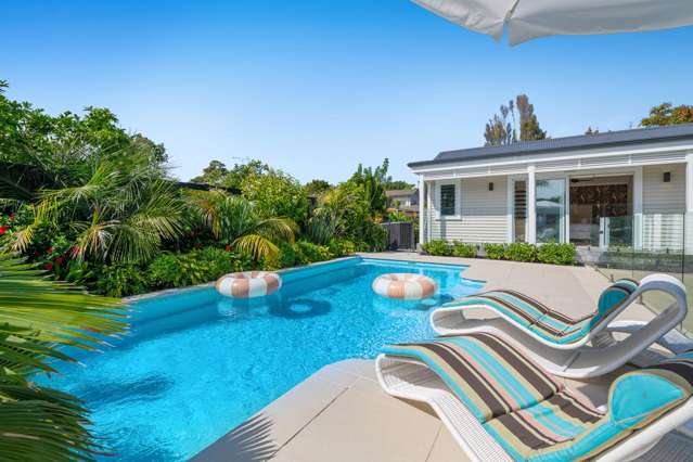 Stylish Single-level Sanctuary by the Sea