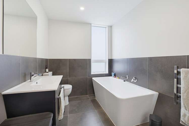 21/6 Bushland Grove Paparangi_14