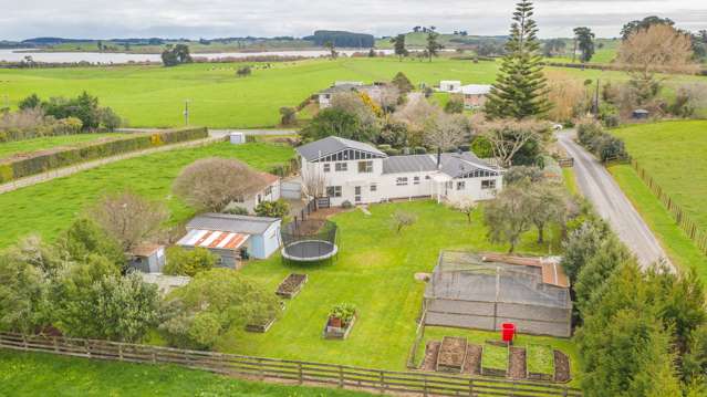 4 Bedrooms, 3 Bathrooms and a New Roof!