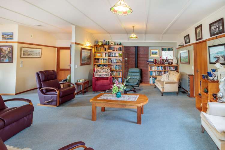 572 Portobello Road Company Bay_5