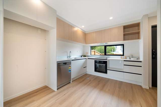 4/85 Jaemont Avenue Te Atatu South_1
