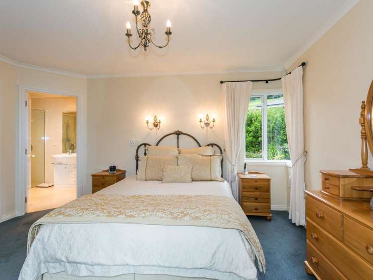 111 Kent Terrace Taradale_11